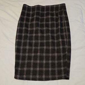 Revamped Black Plaid Pencil Skirt with White Windowpane